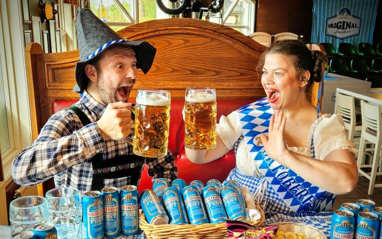 Oktoberfest med Roope och Marju